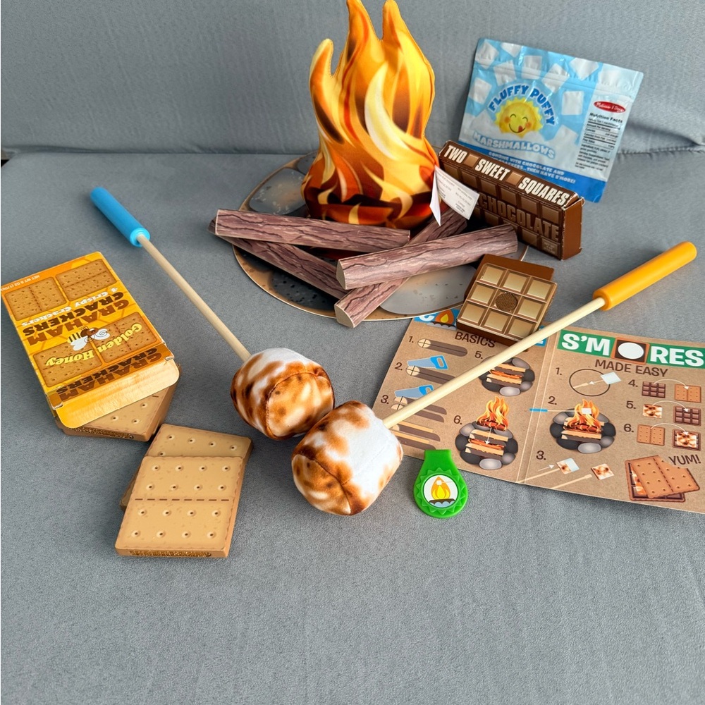 Melissa & Doug Let’s Explore Campfire S’mores Play Set